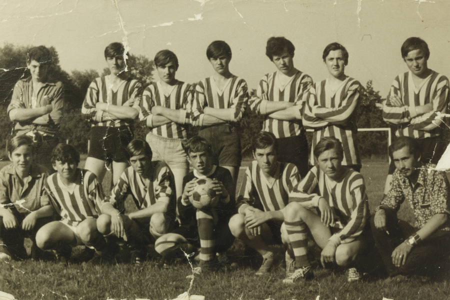 Fußballteam, Original